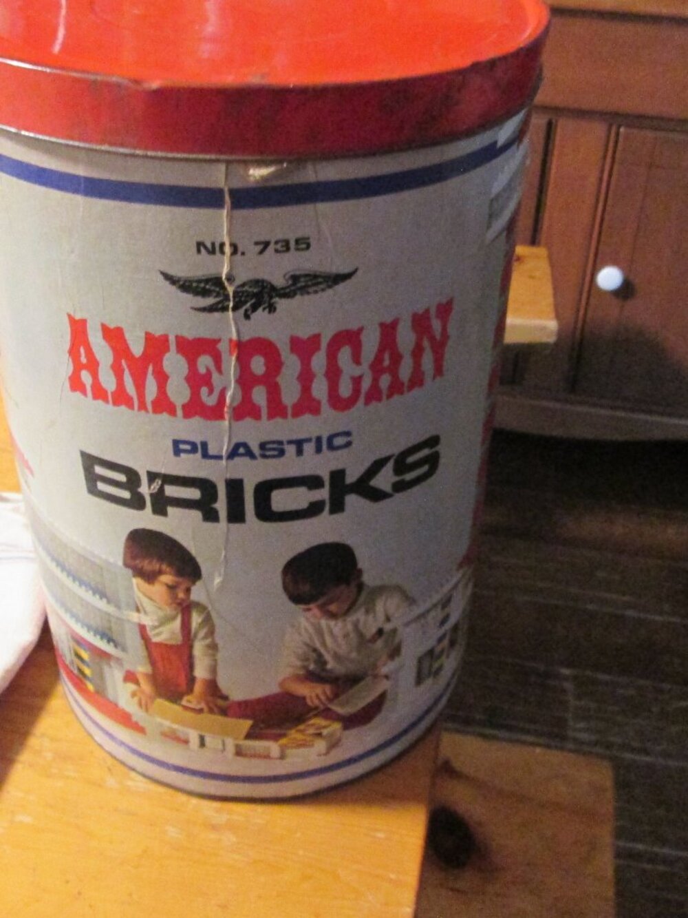 Vtg American plastic Bricks 735  container 510 pc instructions bldg blocks